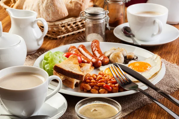 Englisches Frühstück mit Wurst — Stockfoto