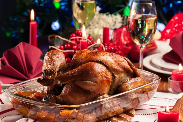 Pollo Intero Forno Arrosto Sulla Tavola Natale Cena Natale — Foto Stock