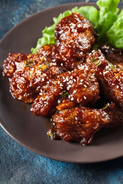 Sweet Spicy Chicken Wings Plate — Stock Photo, Image