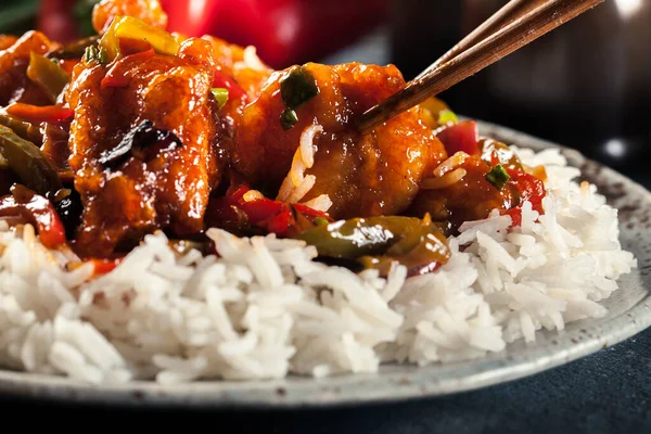 Poulet Aigre Doux Avec Poivron Coloré Riz Plat Chinois — Photo