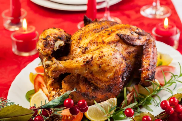 Pečené kuře na vánoční večeře — Stock fotografie