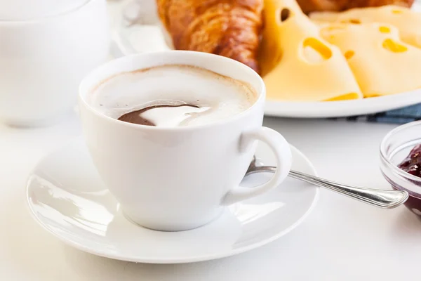 Café caliente en el desayuno de la mañana — Foto de Stock