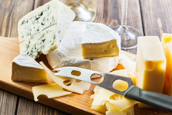 Assorted cheeses — Stock Photo, Image