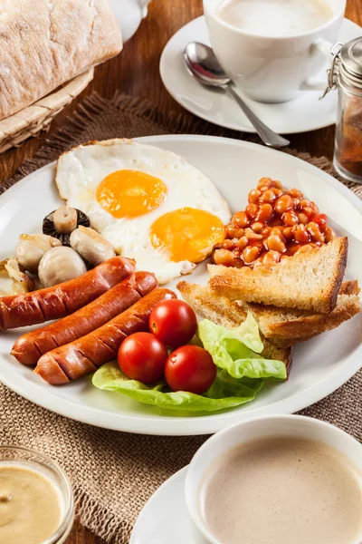 Anglická snídaně s klobásou — Stock fotografie