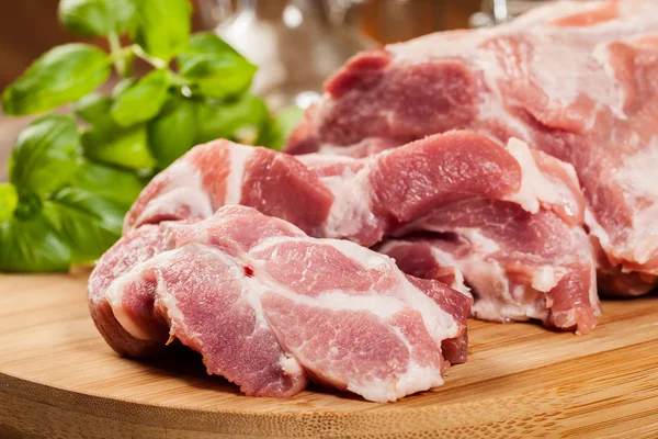 원시 돼지고기 절단 보드 — 스톡 사진