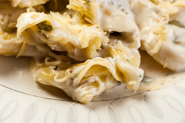 Tortellini alla panna — Foto Stock