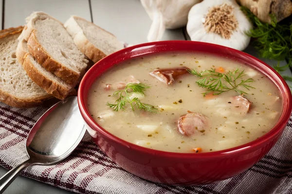 Кислий суп з житнього борошна — стокове фото