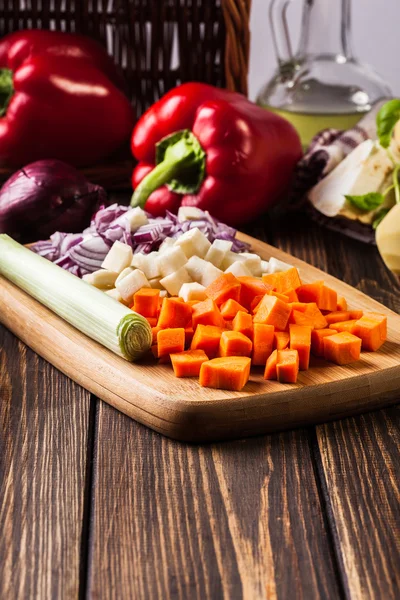 Gehakte groenten: wortelen, peterselie en UI — Stockfoto