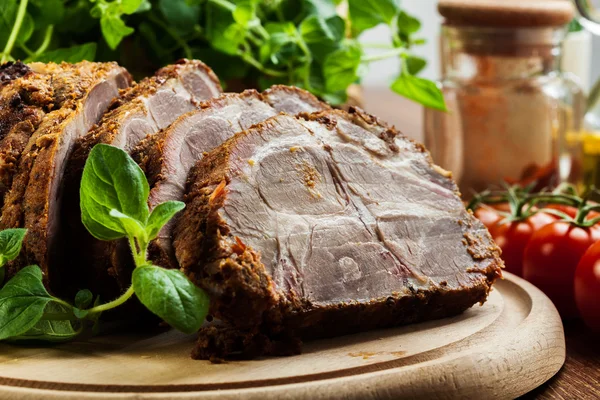 Cuello de cerdo asado con especias — Foto de Stock