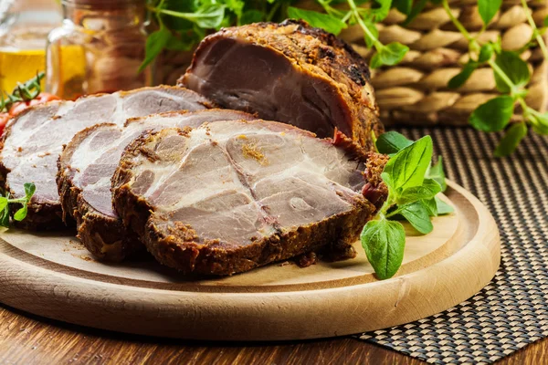 Cuello de cerdo asado con especias — Foto de Stock