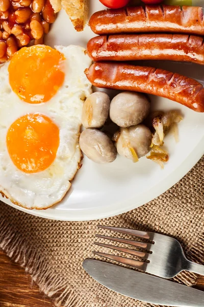 Englisches Frühstück mit Wurst — Stockfoto