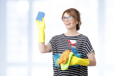 yüzeyde temizlik kadın.