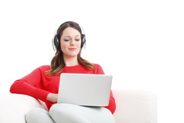 Müzik Dinleyen Kadın 