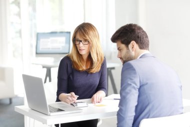 genç işadamı için tavsiyede Danışmanı