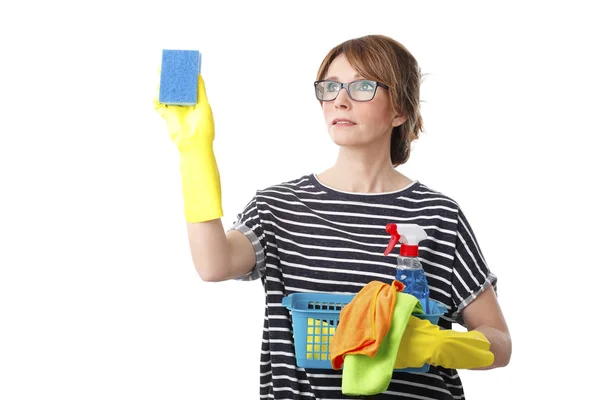 Mujer limpiando la superficie —  Fotos de Stock