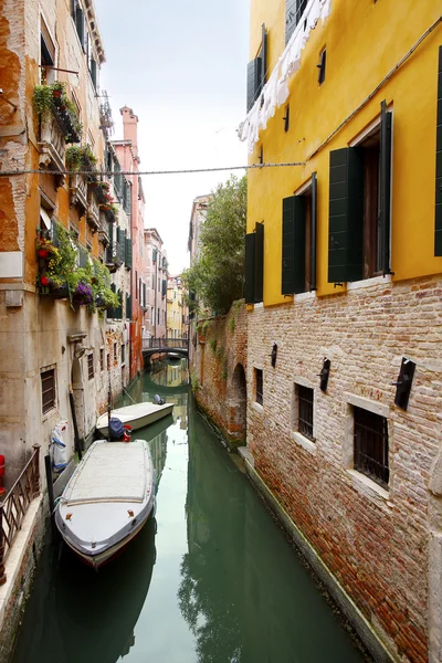 Гондолы на Венецианской лагуне — стоковое фото