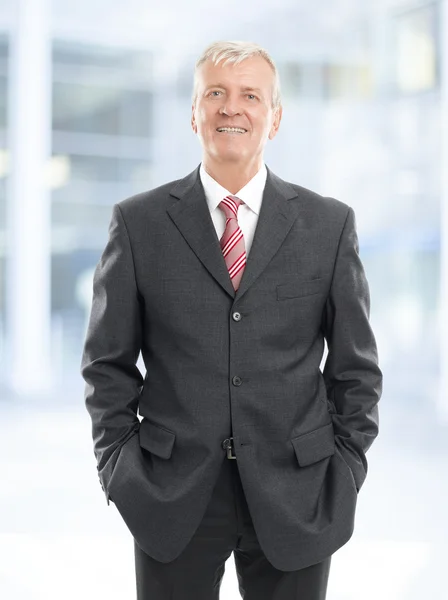 Senior zakenman portret — Stockfoto