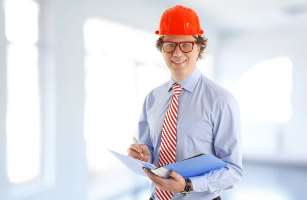 Pekerja konstruksi dengan hardhat — Stok Foto