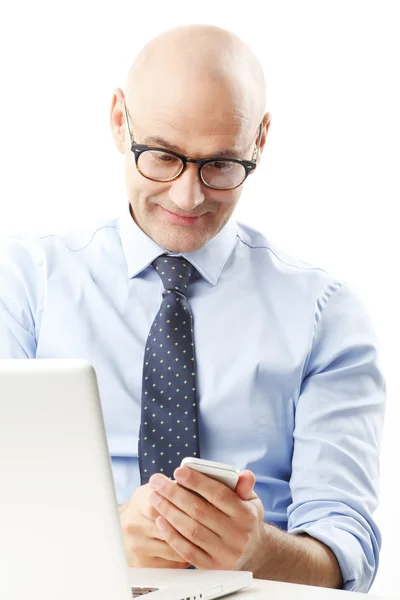 Businessman holding mobile phone — Stock Photo, Image