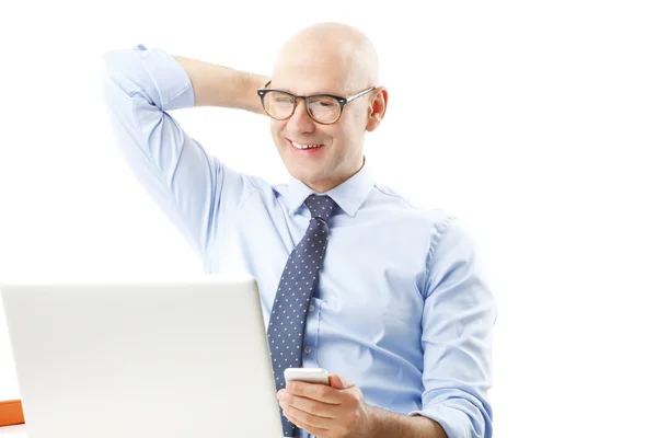 Homme d'affaires avec son téléphone portable — Photo