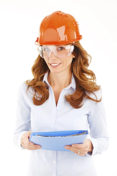 Engenheiro feminino vestindo chapéu duro — Fotografia de Stock