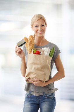 kadın holding kartı