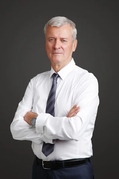 Hombre usando camisa y corbata —  Fotos de Stock