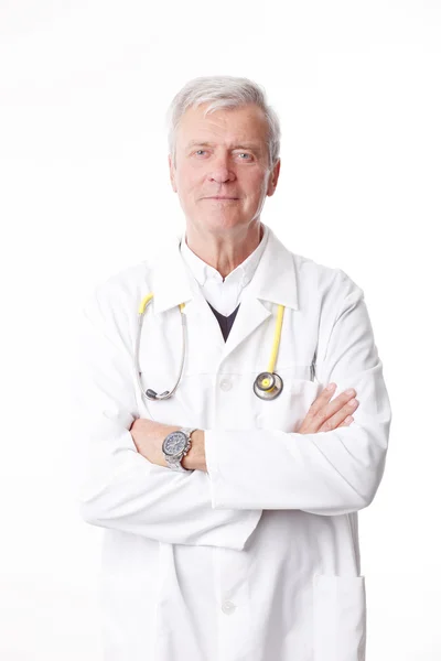 Doktor stojící s rukama zkříženýma — Stock fotografie