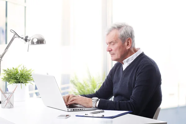 Businessman  working on his presentation. — Stock Photo, Image