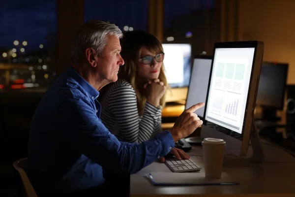 Analisti finanziari consulenza e lavoro — Foto Stock