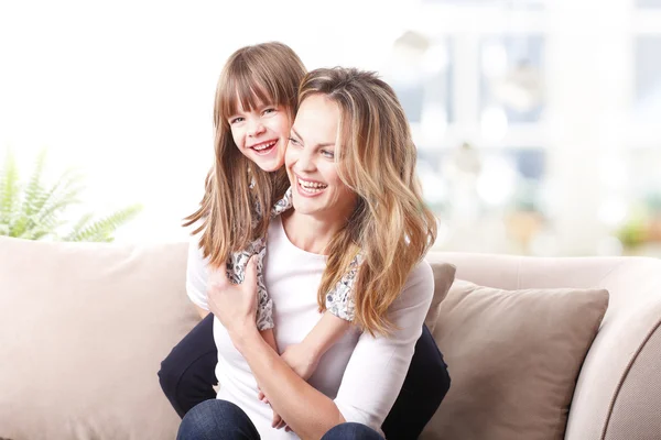 Mother having fun with daughter — Stock Photo, Image