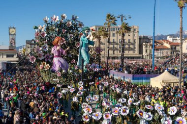 Viareggio Karnavalı 2026 Cinquini kardeşlerin 