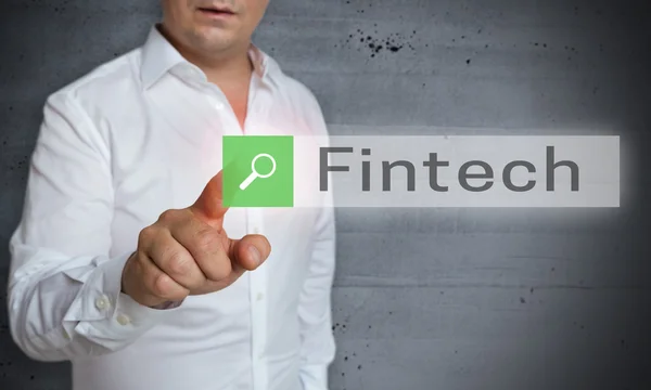 Переглядач FinTech керується концепцією man — стокове фото