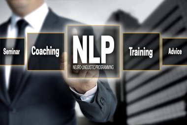 NLP dokunmatik ekran işadamı tarafından işletilmektedir