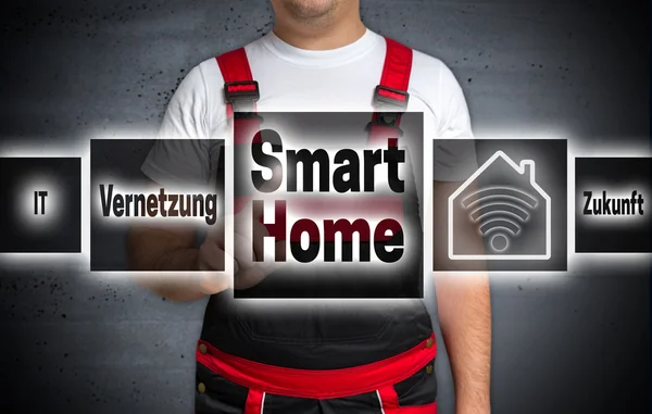智能家居 在德国网络未来 家庭触摸屏是由工匠操作 — 图库照片