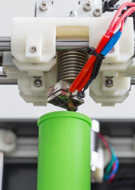 ışık yeşil filaman ile 3D baskı