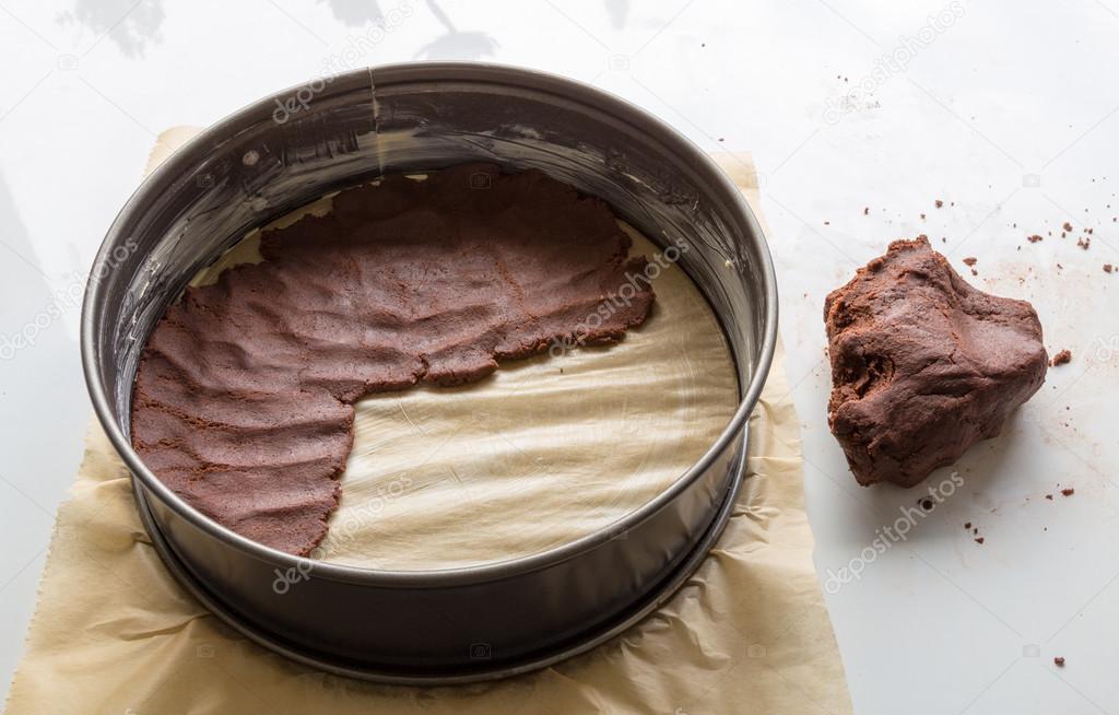 Russian plucking cake is prepared in a baking dish 