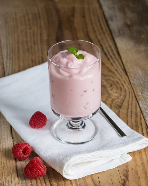 Raspberry cream dessert with mint — Stock Photo, Image