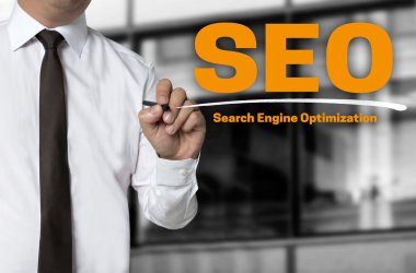 SEO iş adamı arka plan kavramı tarafından yazılmış