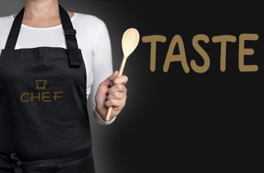 tahta kaşık arka plan kavramı holding tat aşçı