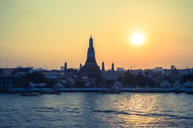 WAT Arun Tapınağı siluet Tayland Bangkok gün batımında