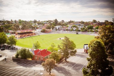 Kraliçe Elizabeth Oval