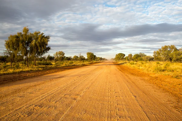 Outback droga krajobraz — Zdjęcie stockowe