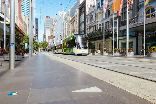 Coronavirus salgını sırasında Melbourne 'da Sessiz Bourke Caddesi — Stok fotoğraf