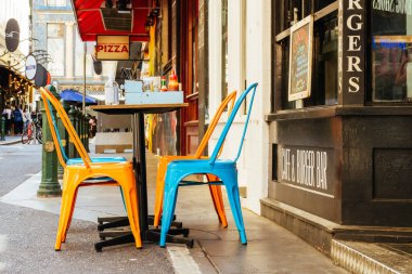 Coronavirüs salgını sırasında Degraves St yeniden açıldı