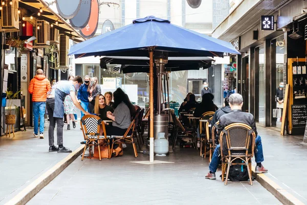 Degraves St επαναλειτουργεί κατά τη διάρκεια του Coronavirus Πανδημία — Φωτογραφία Αρχείου