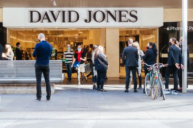 Bourke St Mall Coronavirus salgını sırasında yeniden açıldı