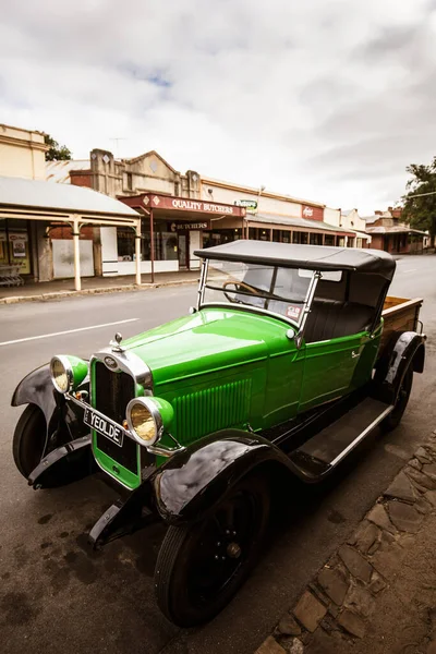 Klasyczny samochód w Maldon Australia — Zdjęcie stockowe