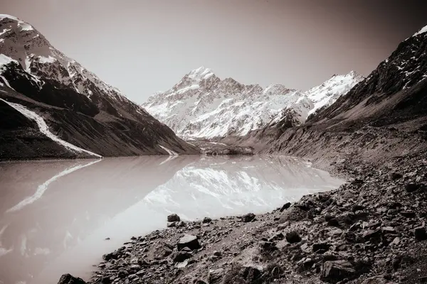 Hooker Valley Track no Mt Cook na Nova Zelândia — Fotografia de Stock