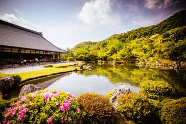 Tenryu-ji Bahçesi ve Kyoto Tapınağı Japonya